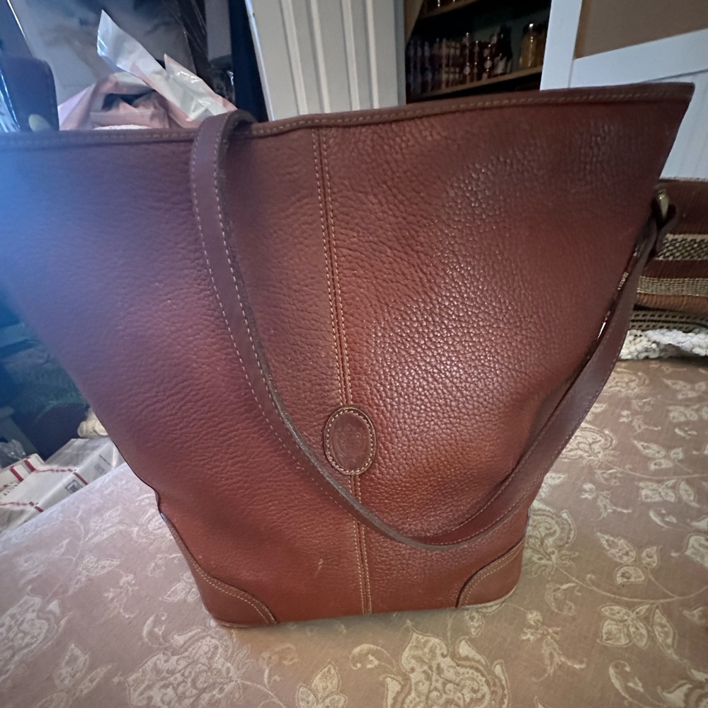 Liz Claiborne leather purse